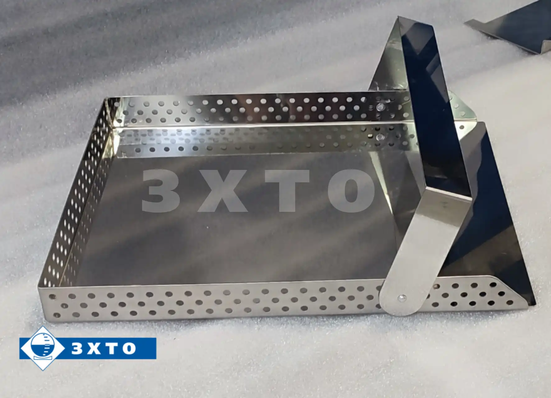 Лоток фармацевтический с забралом