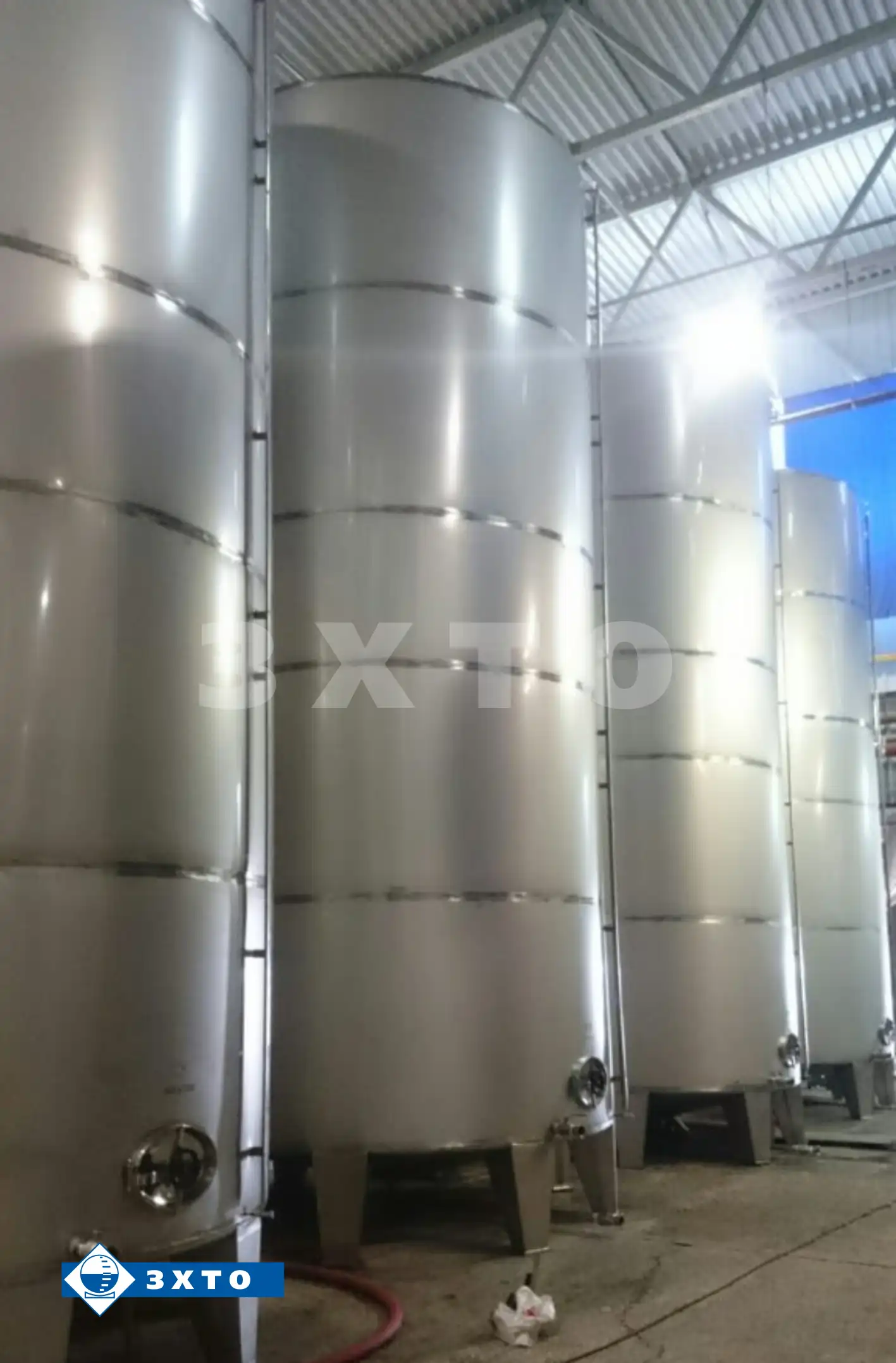 Разгрузка емкостей на Арианте