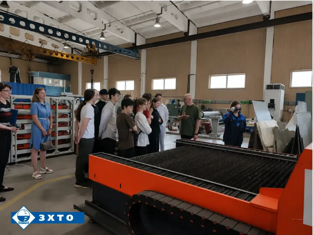 ООО «ЗХТО» посетили учащиеся 8 класса школы №25