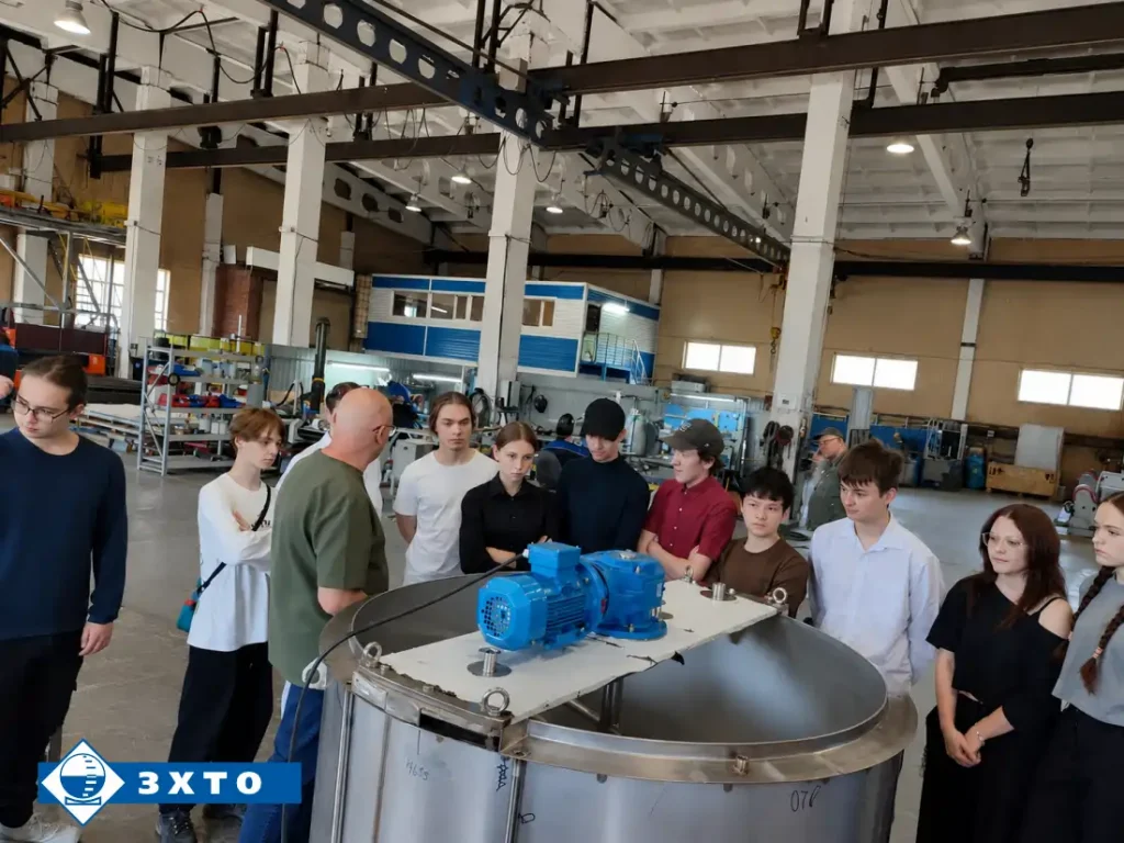 ООО «ЗХТО» посетили учащиеся 8 класса школы №25